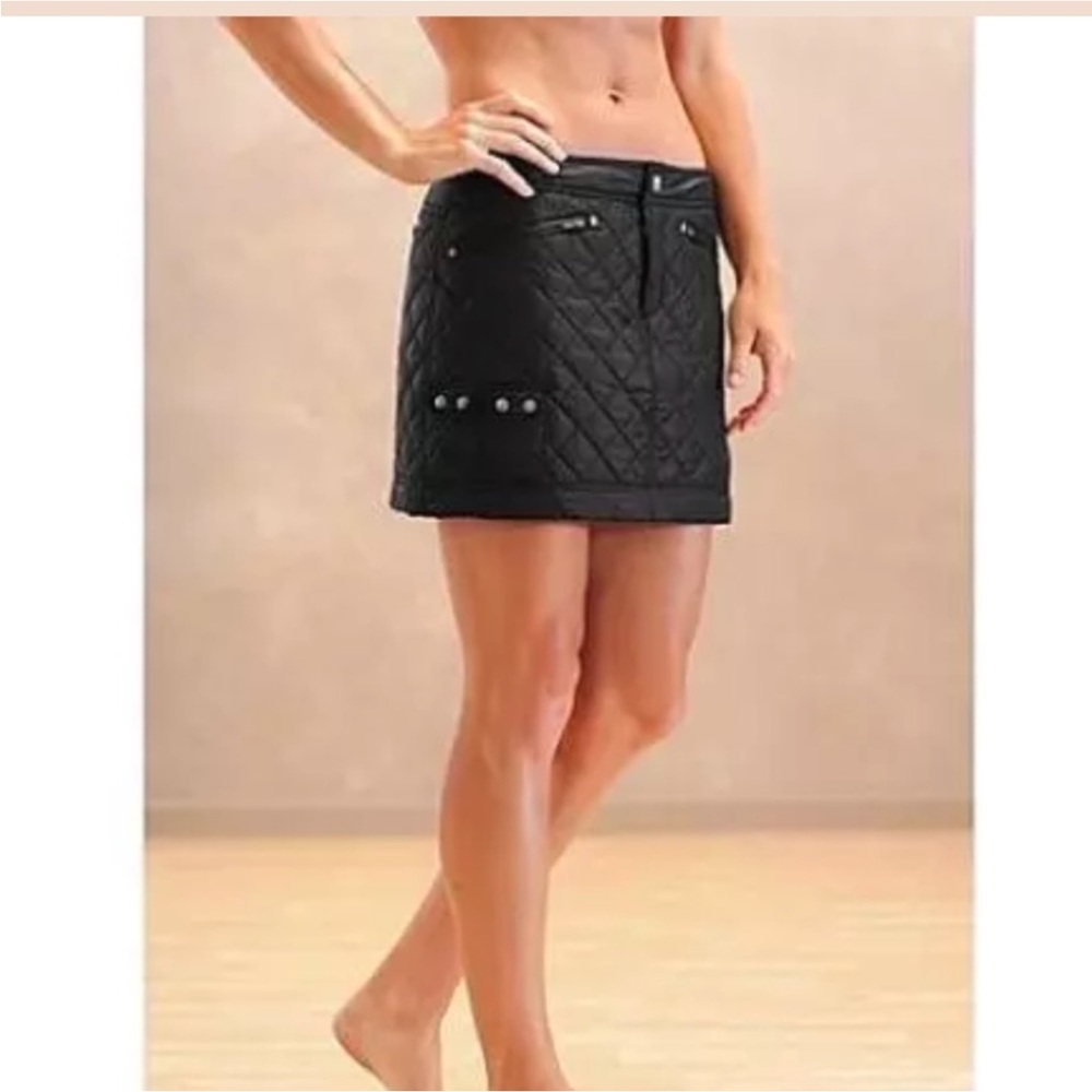 Athleta SnowStomper Quilted Ski Skirt Black